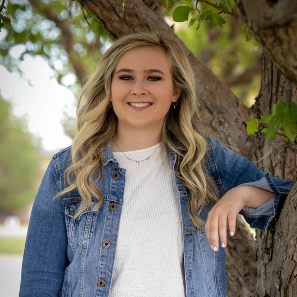 Meet your Posher, Dani